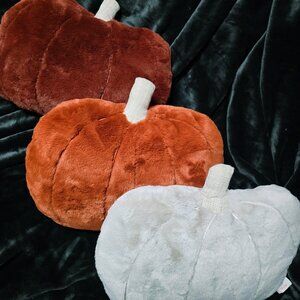 Martha Stewart Super Soft Set of 3 Pumpkin Pillows